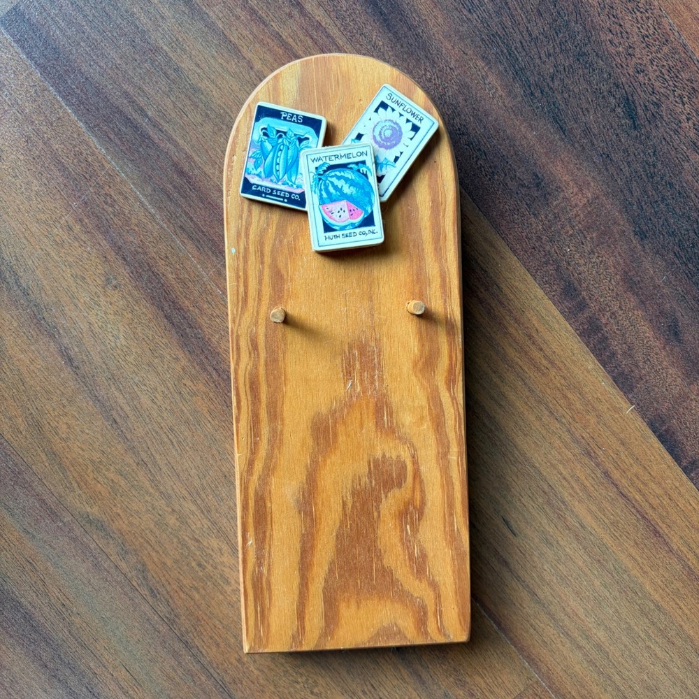 Vintage Wood Seed Packet Wall Plaque Key Holder Magnet Peas Sunflower Watermelon